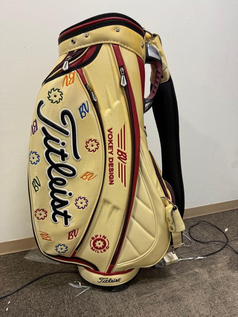 タイトリスト　エナメルキャディバッグVOKEY DESIGN