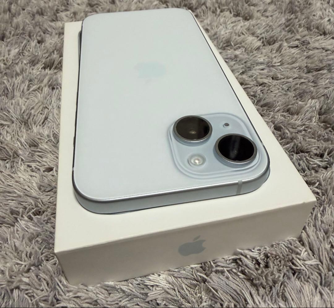 【美品】iPhone 15 256GB ブルー　SIMフリー