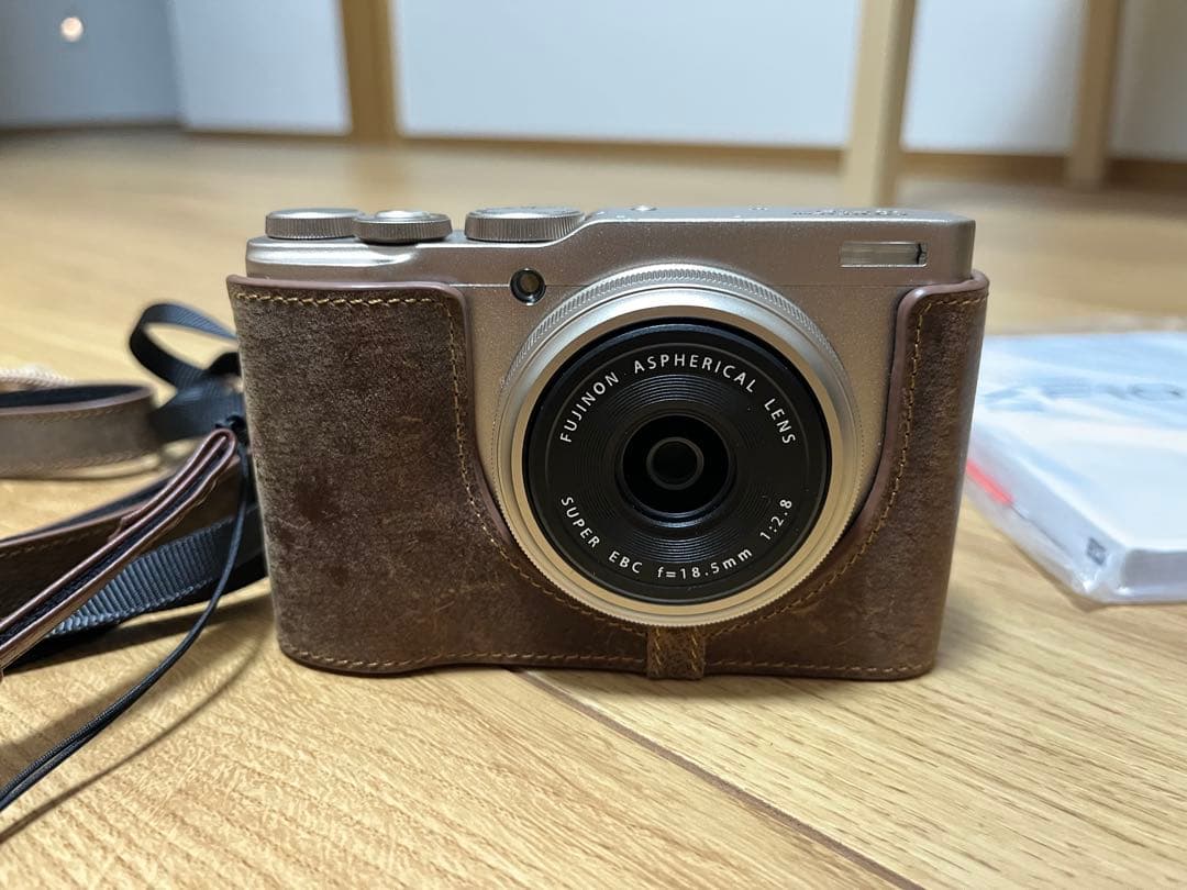 デジタルカメラ Fujifilm XF10