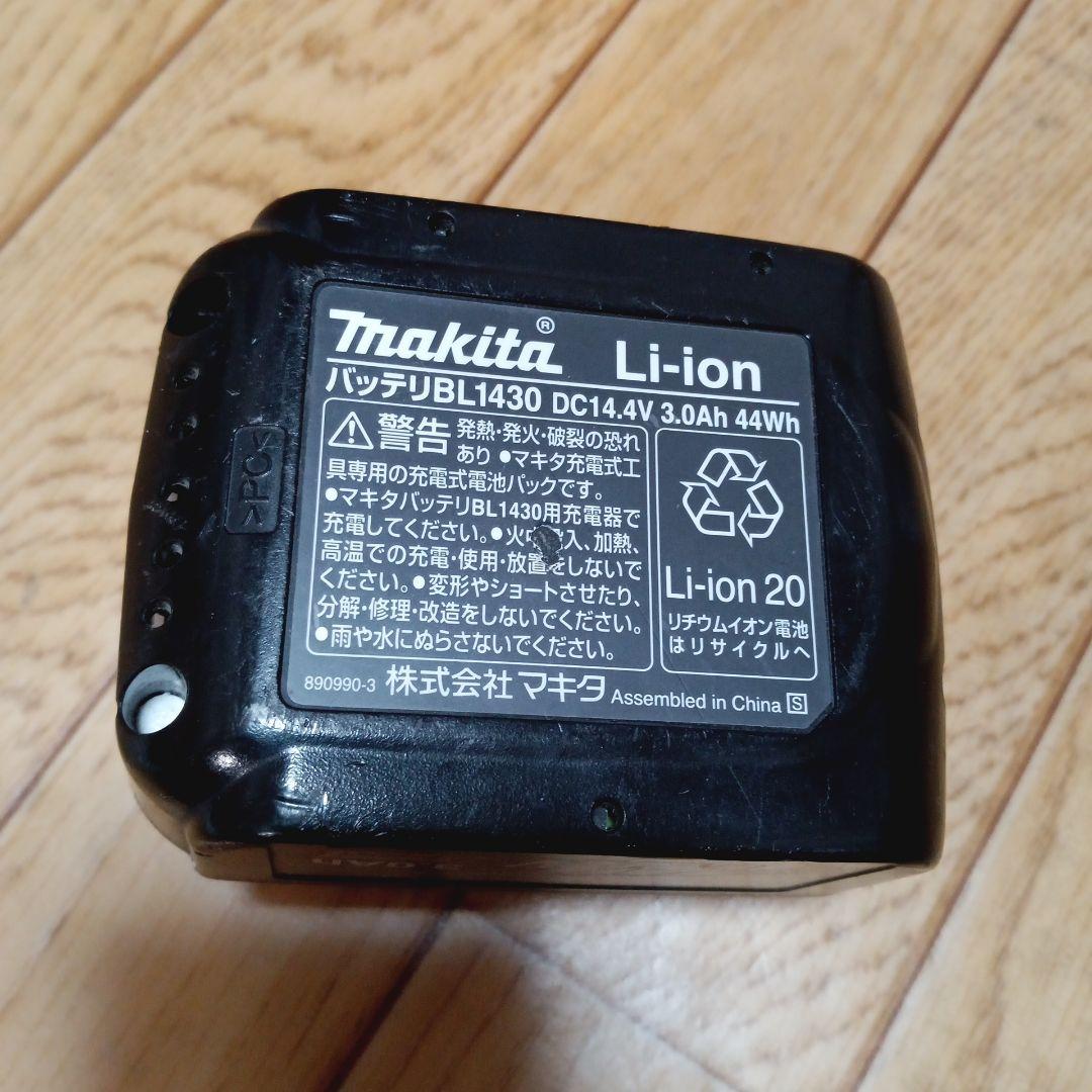 マキタ14.4V充電式クリーナ　CL141FD 純正バッテリーBL1430付
