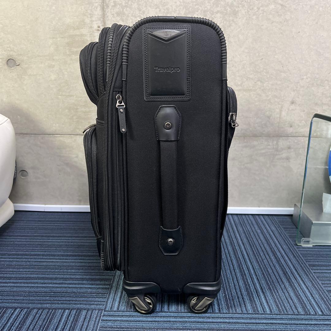 トラベルプロ　フライトクルー5 航空関係者用　Travelpro 21インチ