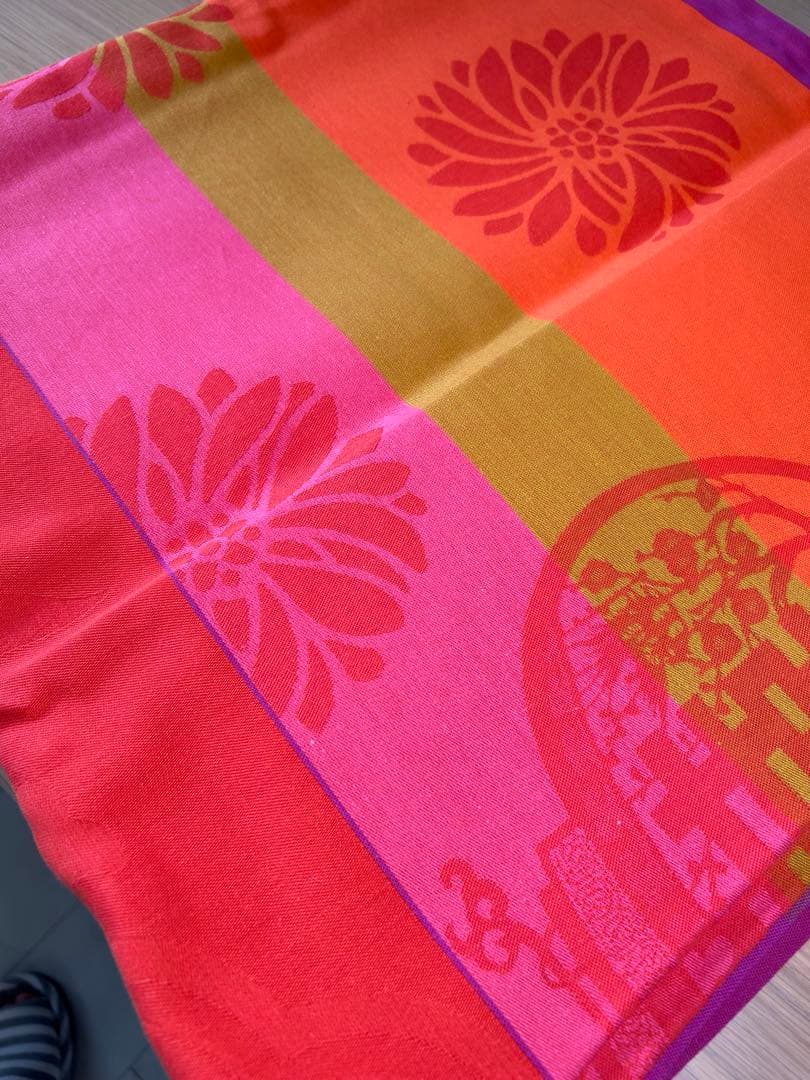 Jacquard 花模様テーブルクロス