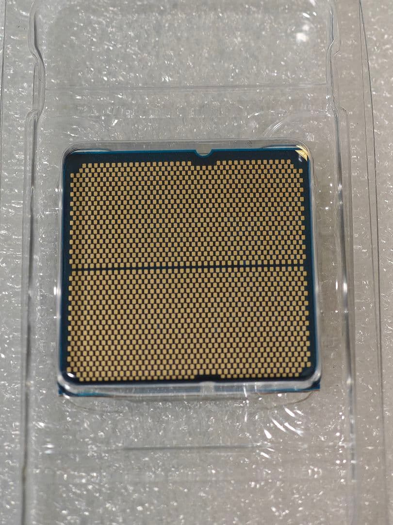 新品 バルク AMD Ryzen 7 9800X3D AM5 CPU