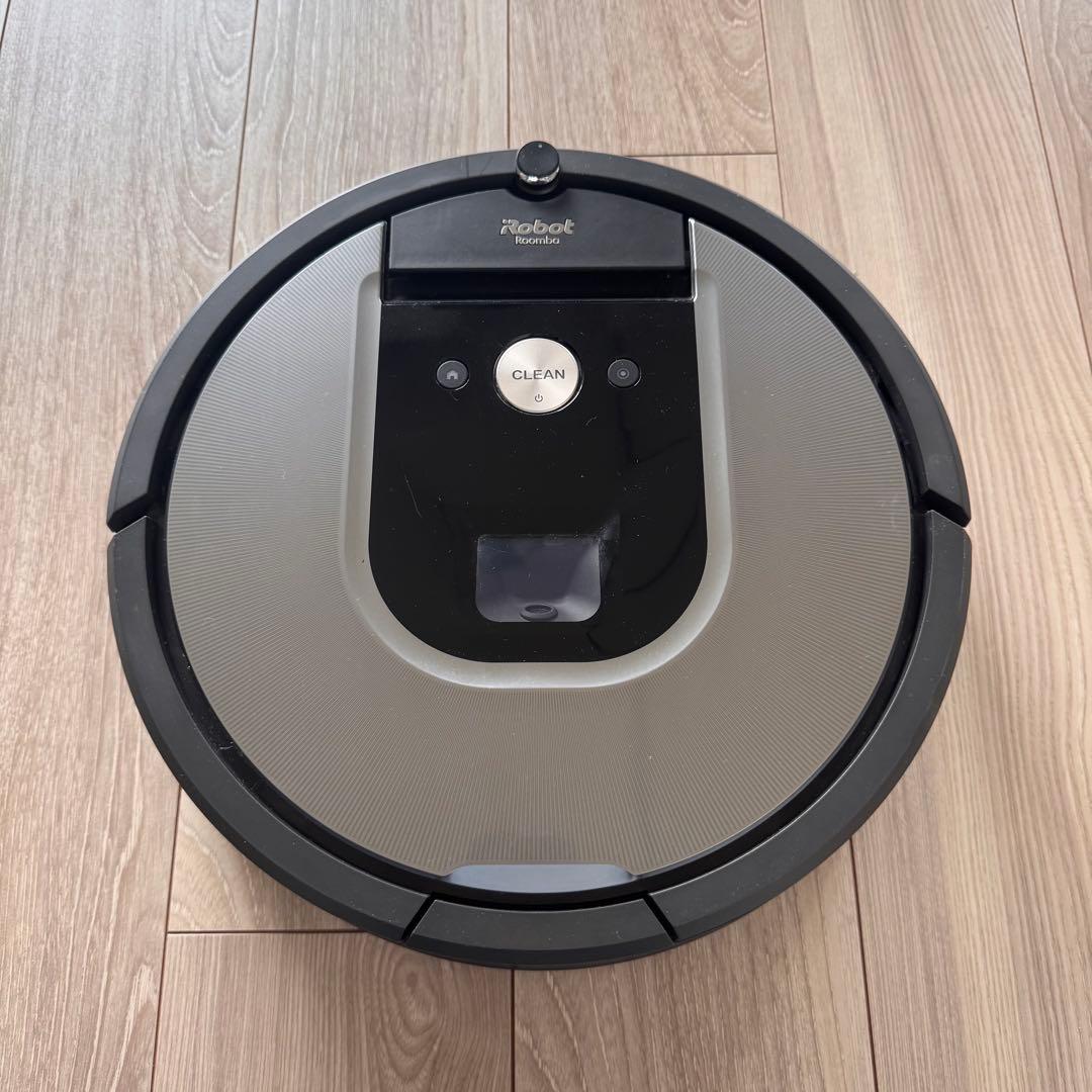 iRobot Roomba 960 ルンバ　本体 充電ドック付き
