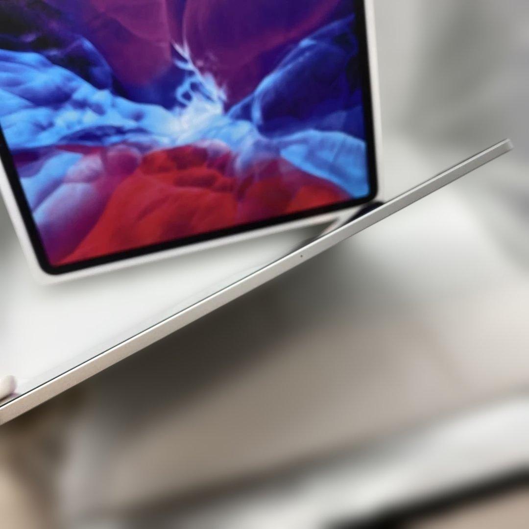 極美品iPad Pro12.9 第4世代 Wi-Fi 128GBバッテリー92％