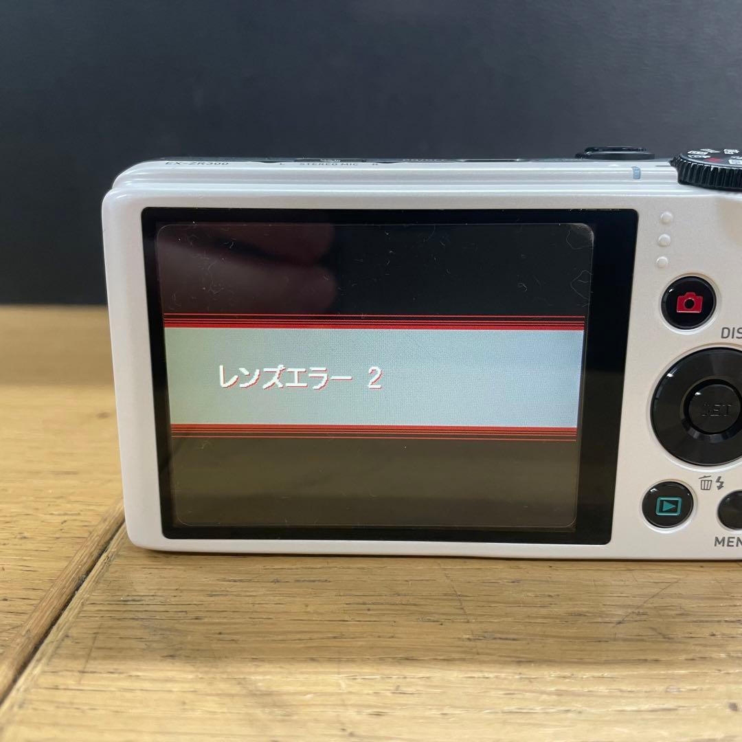 美品 Casio Exilim EX-ZR300 コンパクトデジタルカメラ