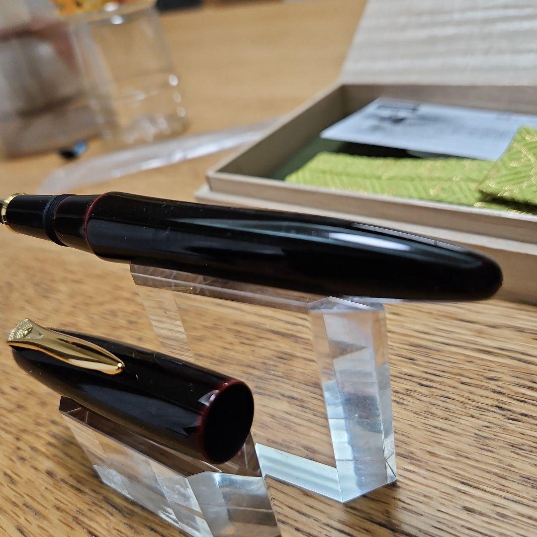 プラチナ 万年筆 【出雲 赤溜】 18K 中字 PLATINUM 未使用