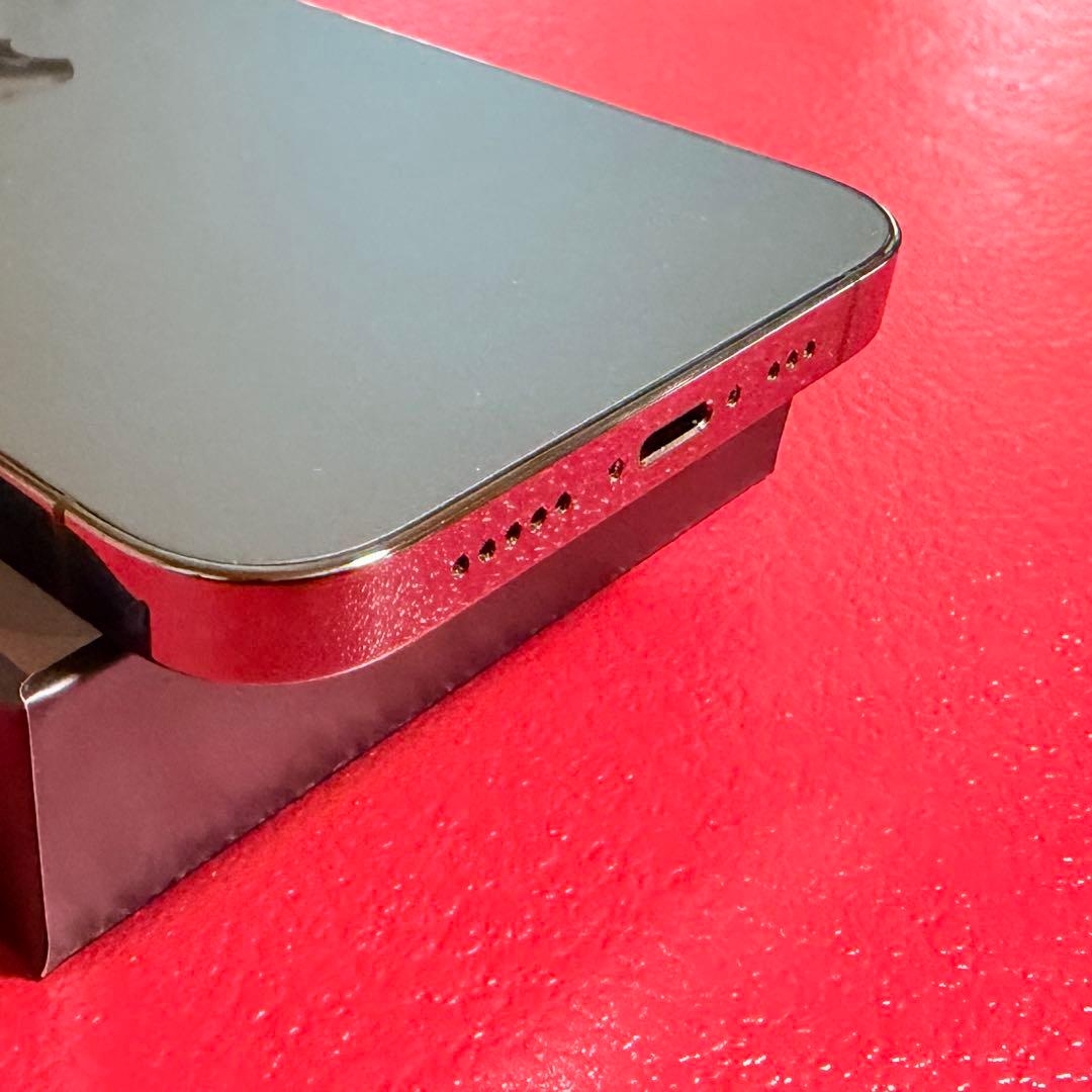 ⭐️週末大セール⭐️〔極美品） iPhone13Pro グラファイトSIMフリー