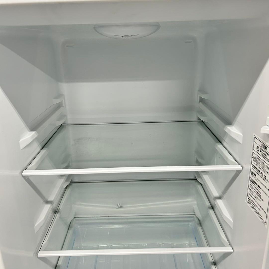 534 関東圏対応　冷蔵庫　200L弱　一人暮らし　小型　美品　保証込　ホワイト