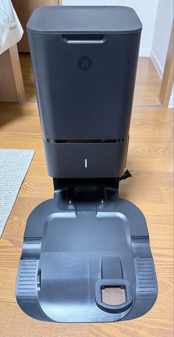 み*ー様 ルンバi3 ホームベース付　ロボット掃除機