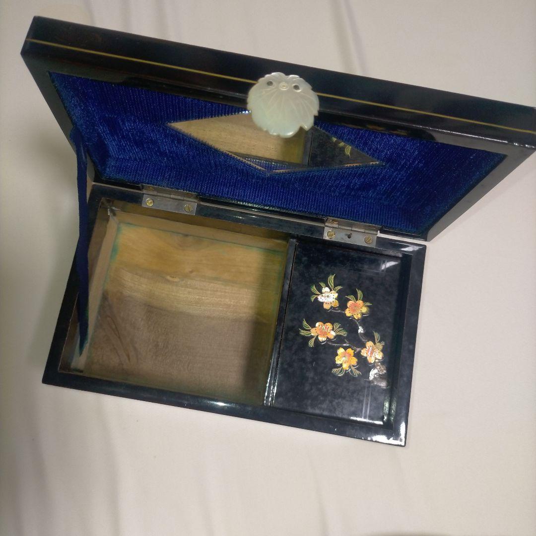 孔雀デザインのオルゴール アクセサリーボックス