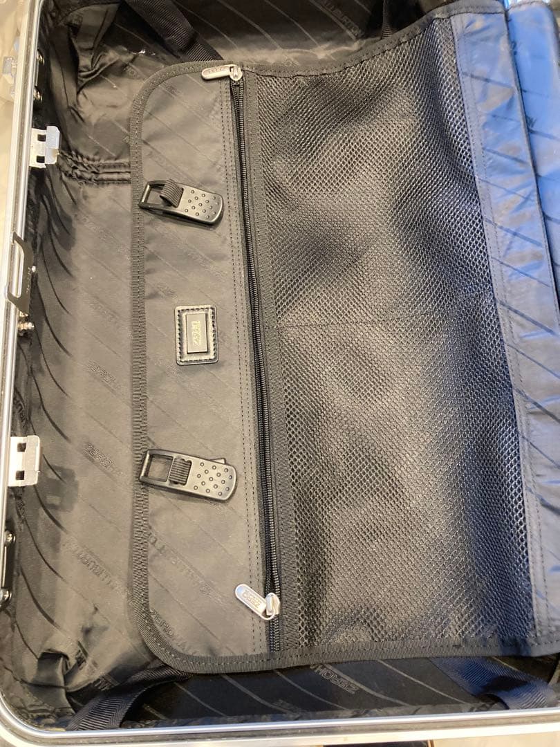 ゼロ　機内持ち込み　ハードスーツケースキャリー