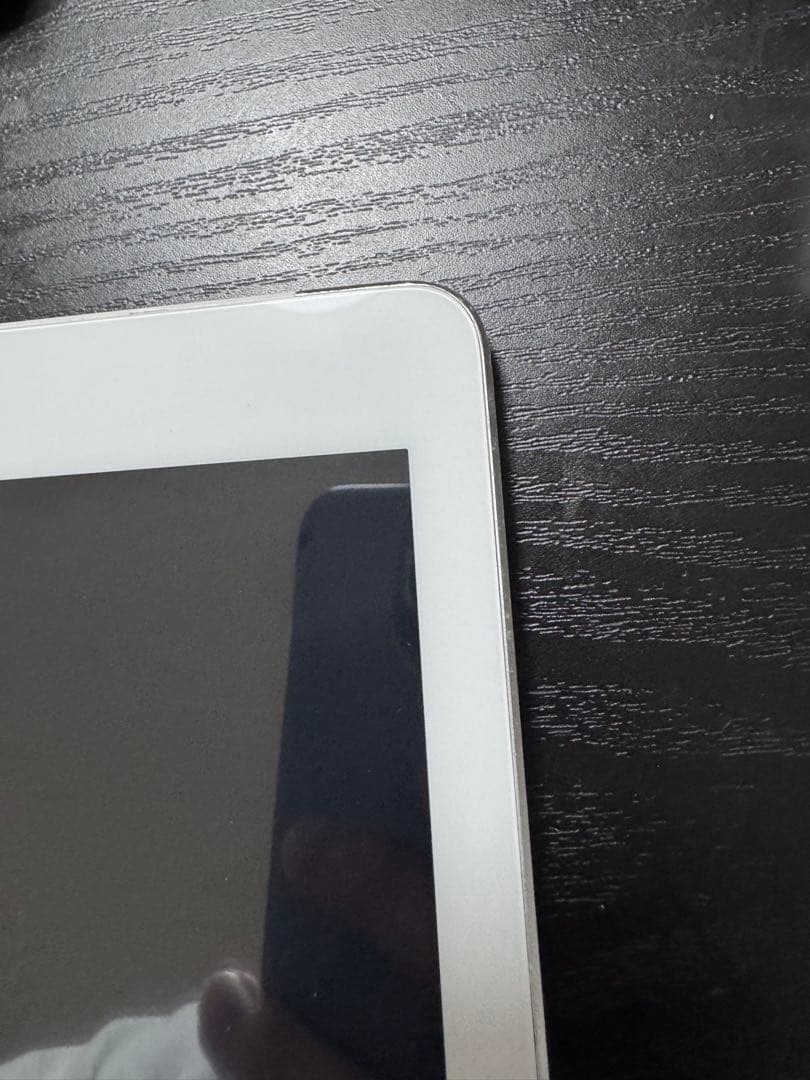 iPadセルラー　第6世代　32GB 本体 ホワイト　値下げ不可