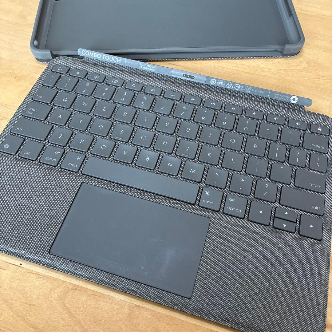 Logicool キーボードCombo Touch iPad 第7/8/9世代