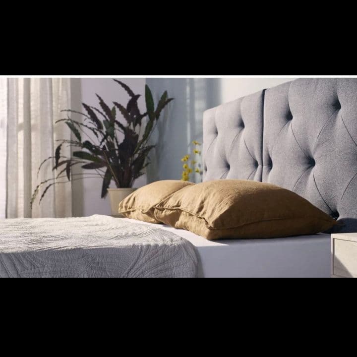 実物写真　美品　Emma クイーン　ベッド　フレーム 　エマスリープ　マットレス