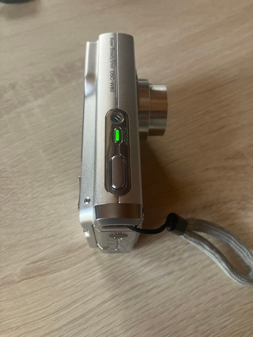 SONY Cyber-shot 722万画素 デジタルカメラ　DSC-W80