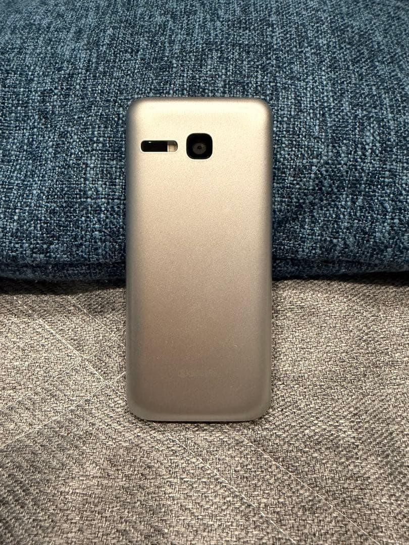 NP902KC DIGNO シルバー 折りたたみ式携帯電話本体 初期化済み