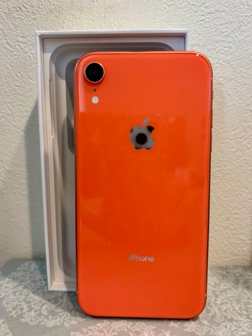 iPhone XR Coral 128GB バッテリー81% SIMフリー