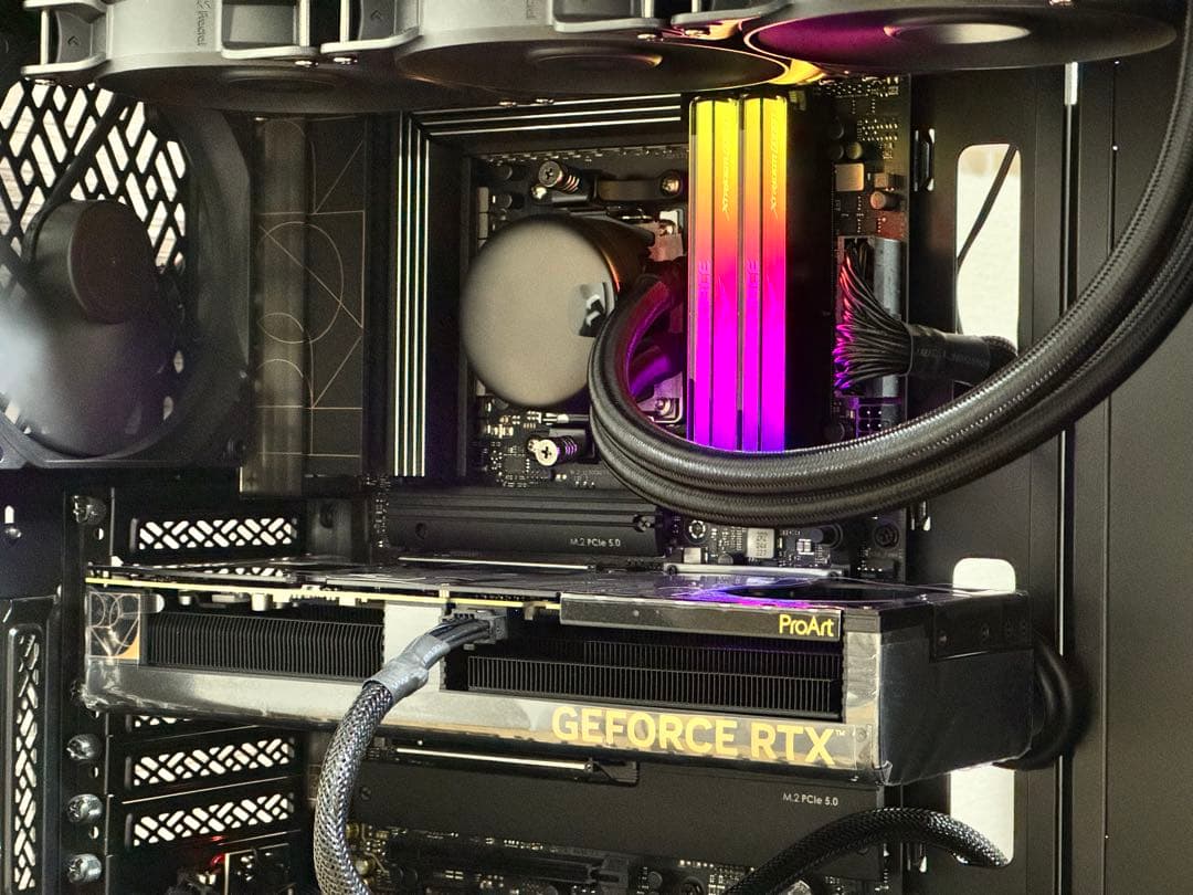 ASUS ProArt RTX 4070 SUPER 12GB ほぼ未使用