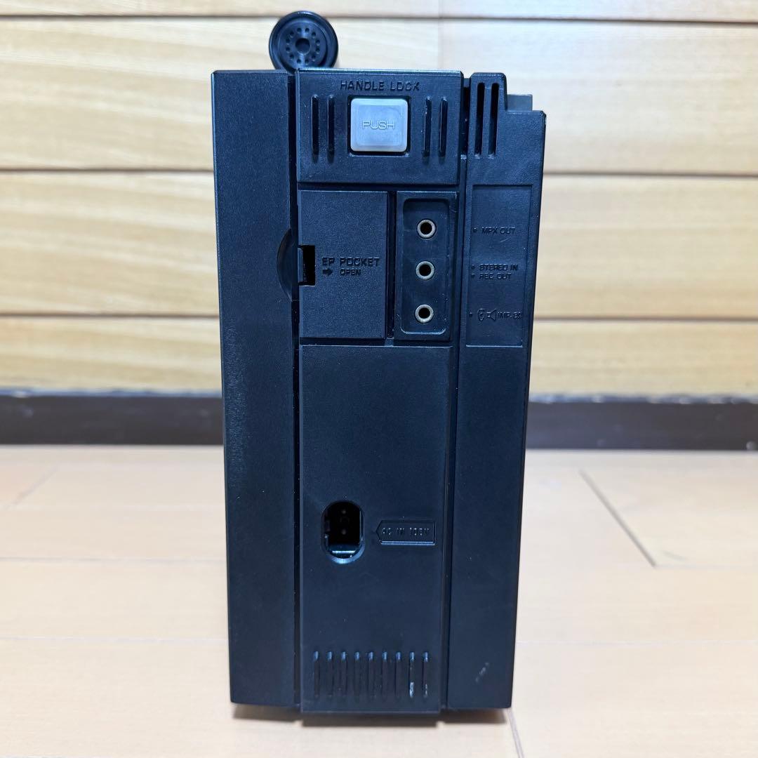 ナショナル6バンドBCLラジオ　クーガ118D　RF-1188【美品 ジャンク】