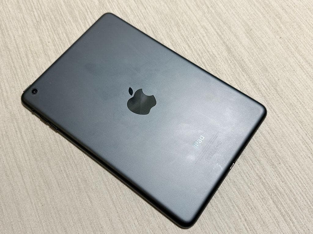 iPad（第5世代）128GB Wi-Fi＋CellularとiPadmini付