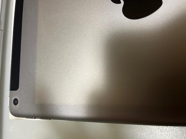 Apple iPad 第5世代 Wi-Fi Cellular 32GB