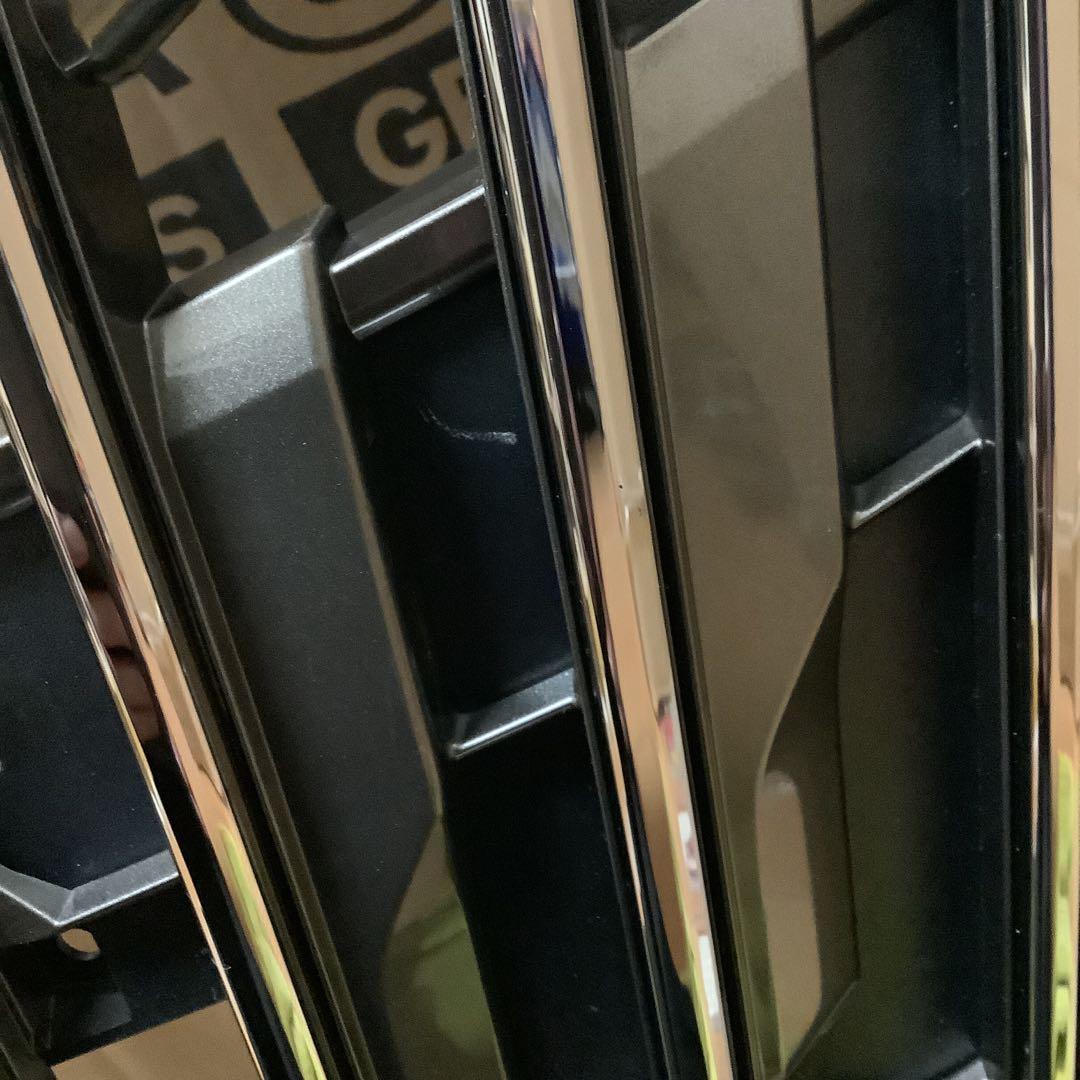 80系　エスクァイア後期　純正フロントグリル。