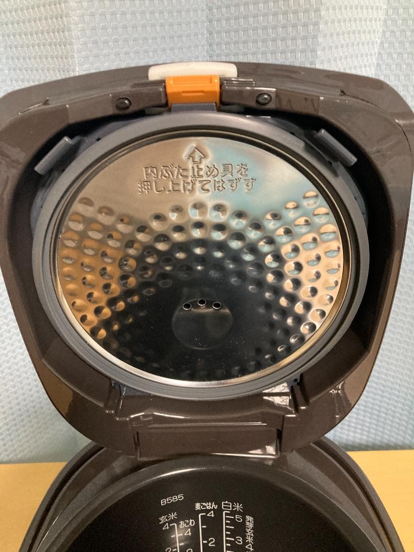 oruchan ★美品★2023年製★ 象印 NW-VF10K1 極め炊き