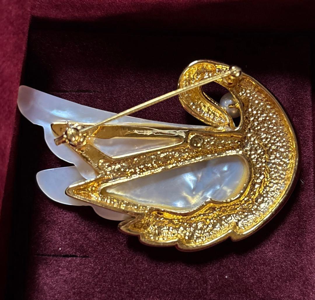 TASAKI スワンブローチ