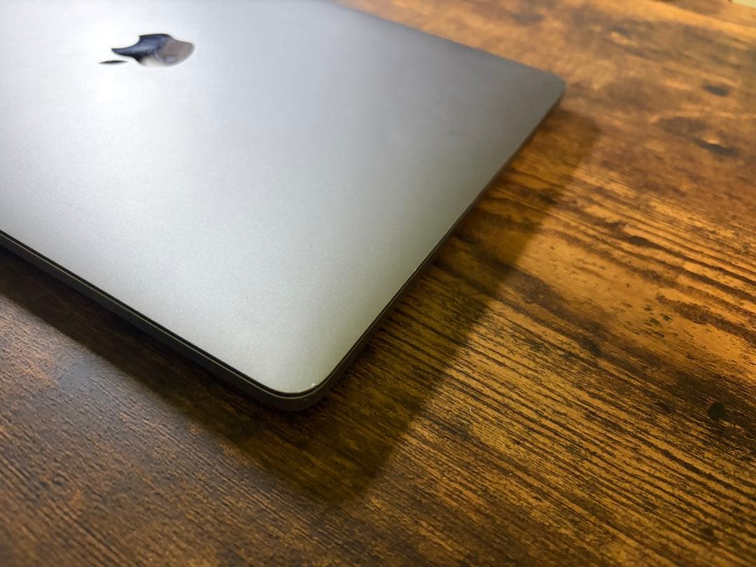 MacBook Pro 2019 13インチ Intel