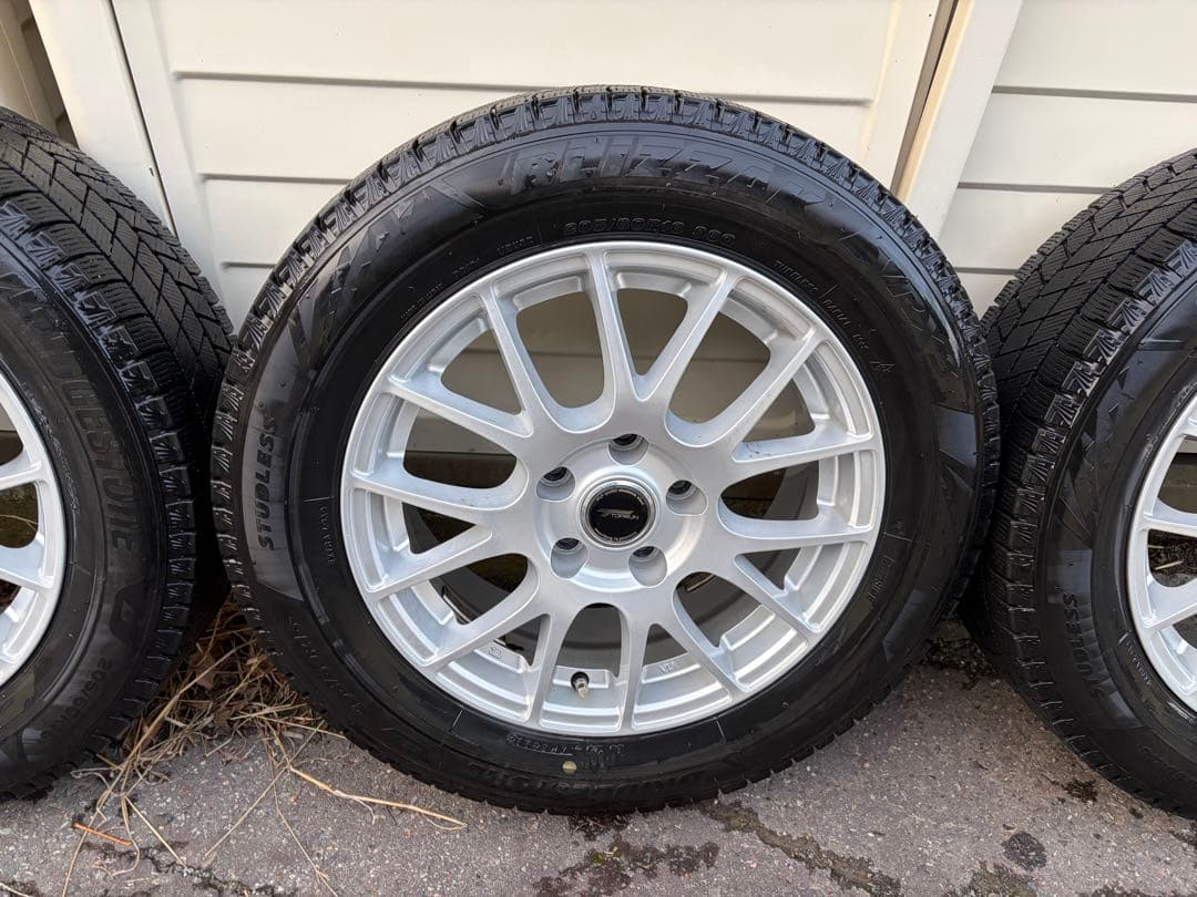 と*り様 再16インチ ホイールセット205/60r16 vrx3バリ溝