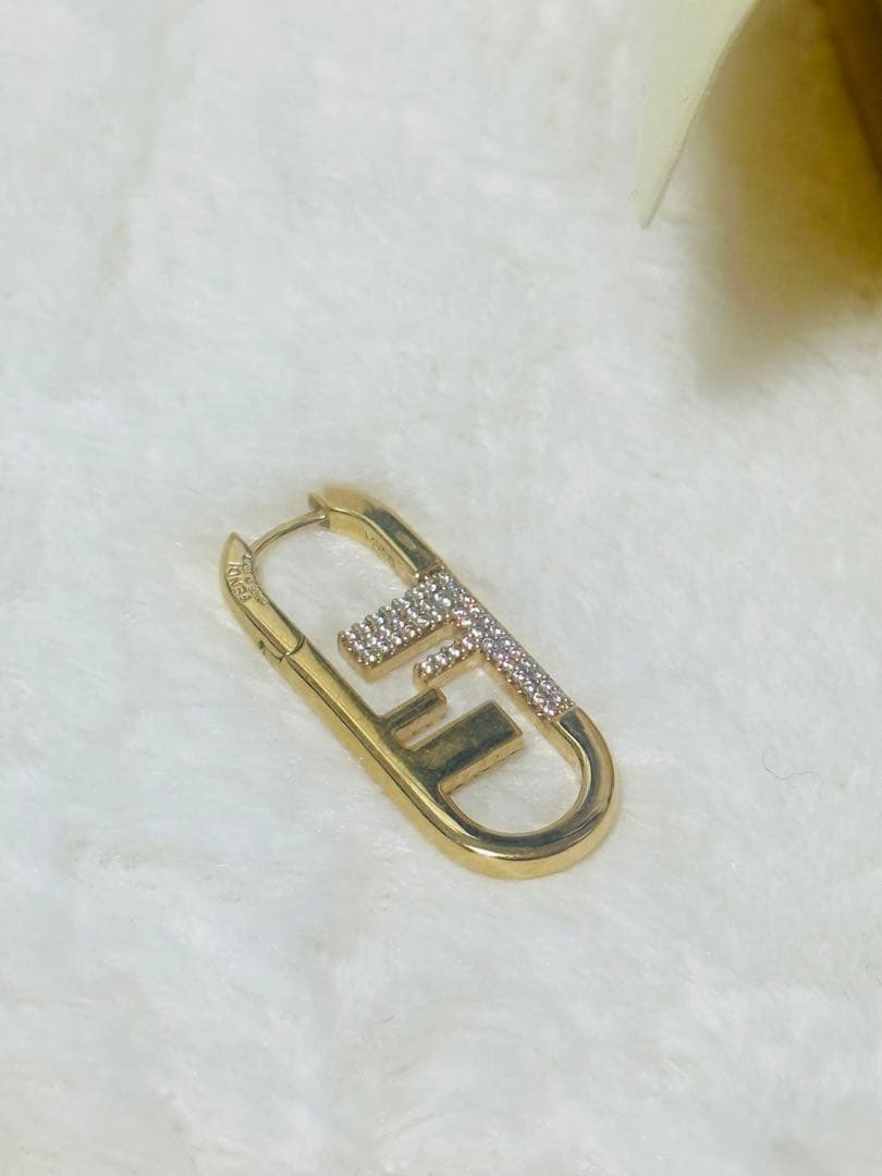 FENDI オーロックピアス(ゴールド・パーツ取れなし)