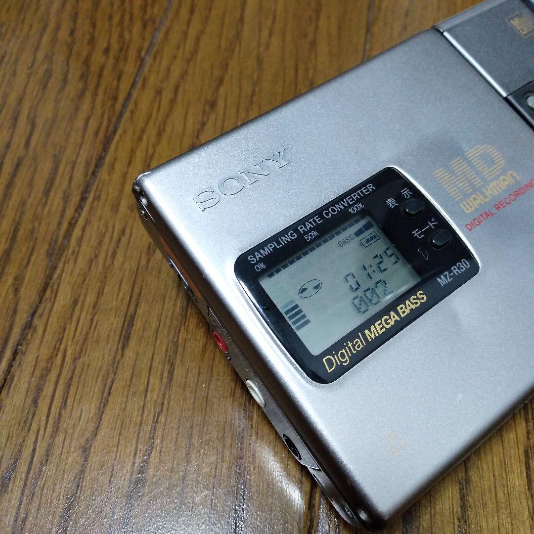 送料込み匿名配送　SONYソニーMDウォークマンMZ-R30 本体のみオマケ無し