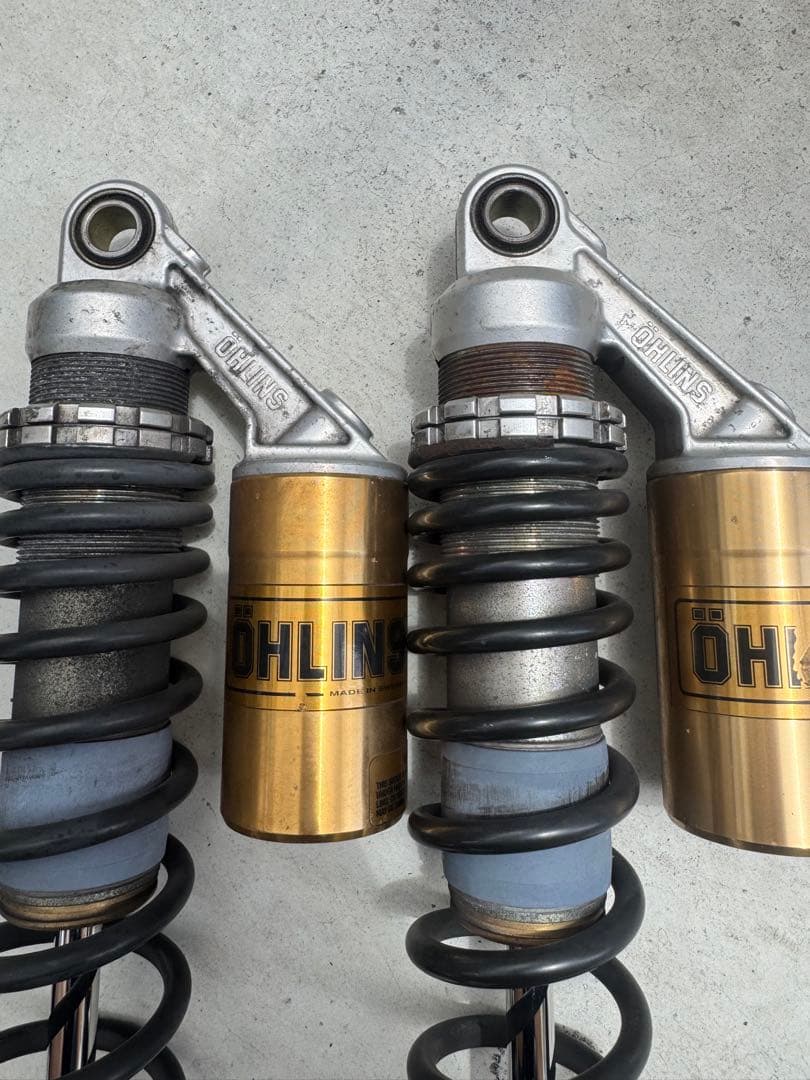 スポーツスター　オーリンズ　サスペンション