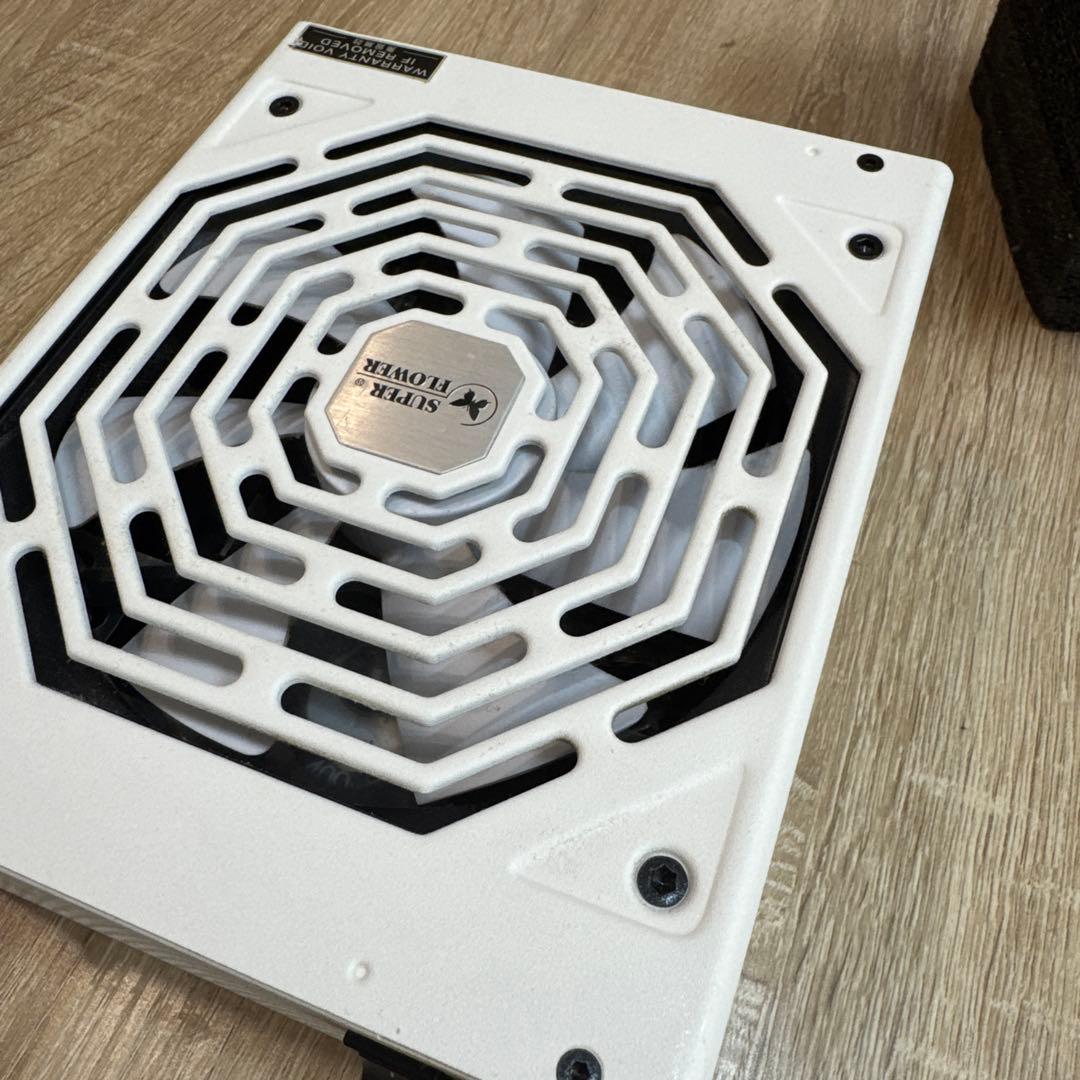 電源ユニット SUPER FLOWER LEADEX SE PLATINUM 1000W