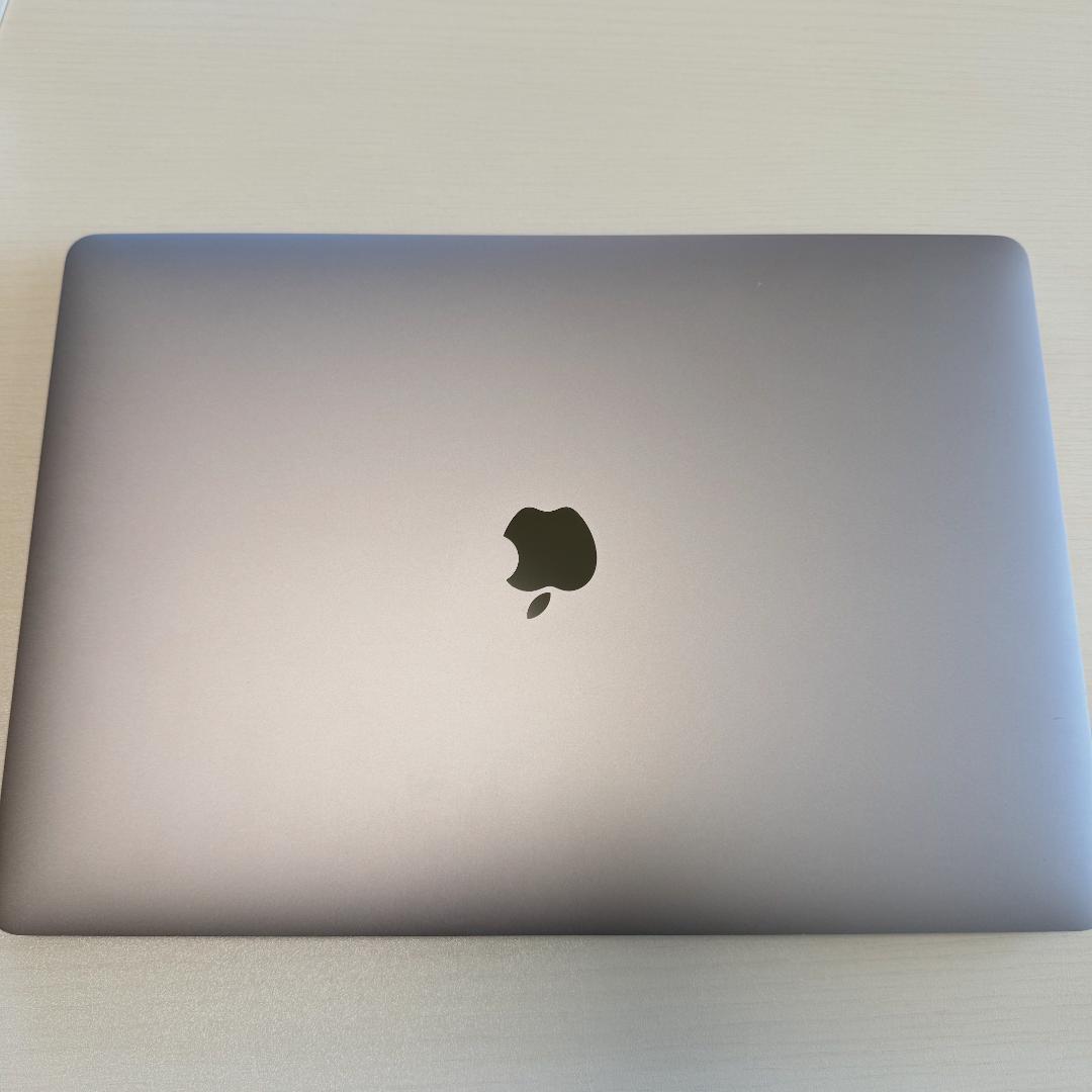 【送料無料】MacBook Pro Retinaディスプレイ2200/15.4