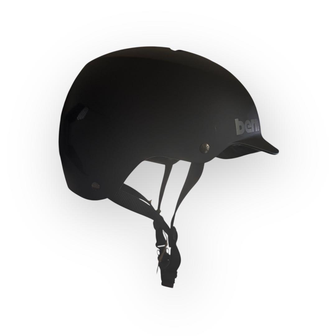 bern バーン　スノボ　ヘルメット　マッドブラック　JAPANFIT