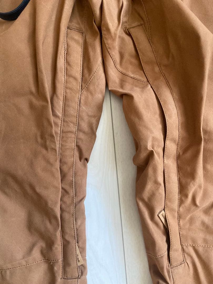 DC スノーボードウェア ネイビーとブラウン、グローブ付き