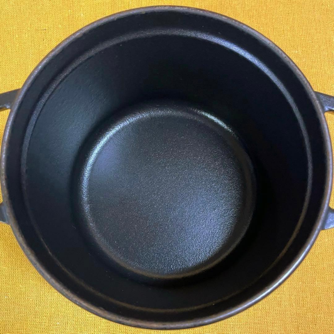 た*ら様 このサイズいいですよ‼️ ストウブ ココット16cm 旧型 深型 鉄鍋