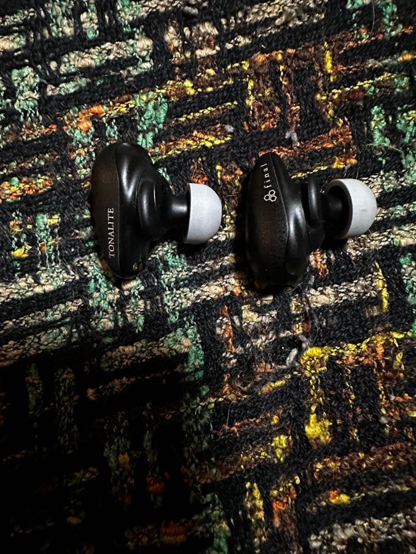 Final ワイヤレスイヤホン ブラック