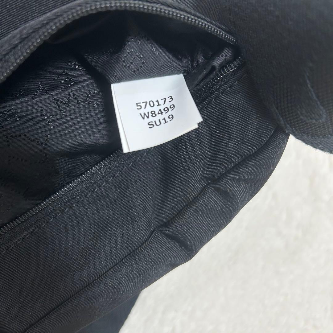 【極美品】ステラマッカートニー　ボディバッグ　ロゴベルト　ブラック