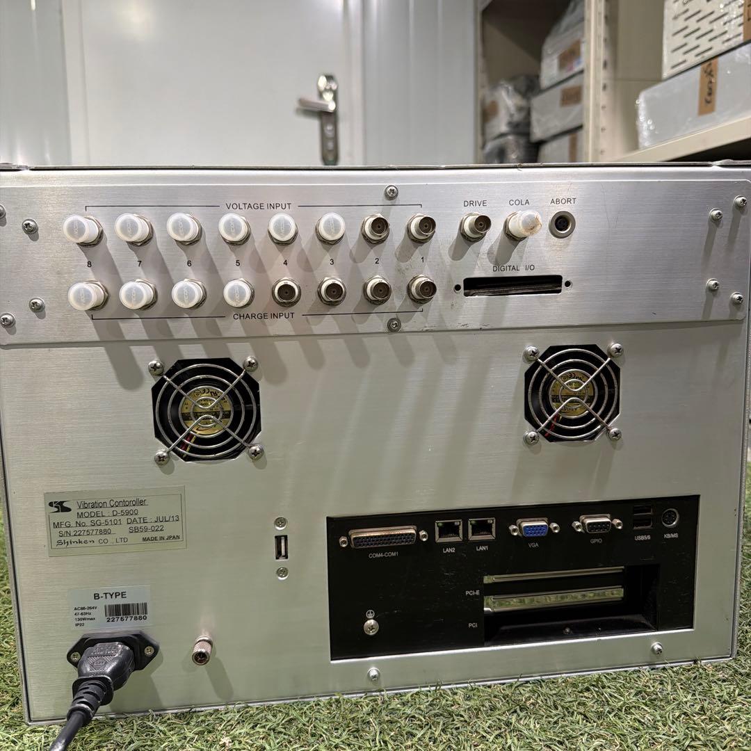 SHINKEN Vibration コントローラ MODEL D-5900