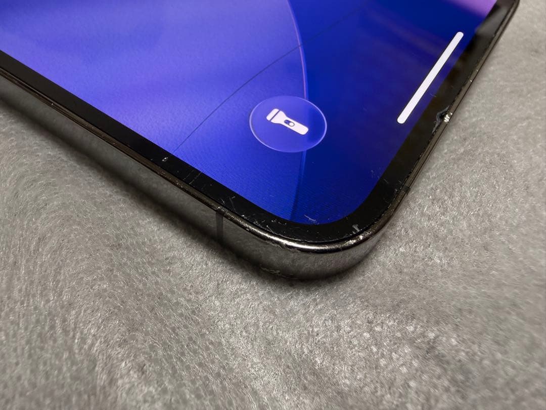 iPhone 13 Pro 256GB 背面/画面割れlightning充電不可