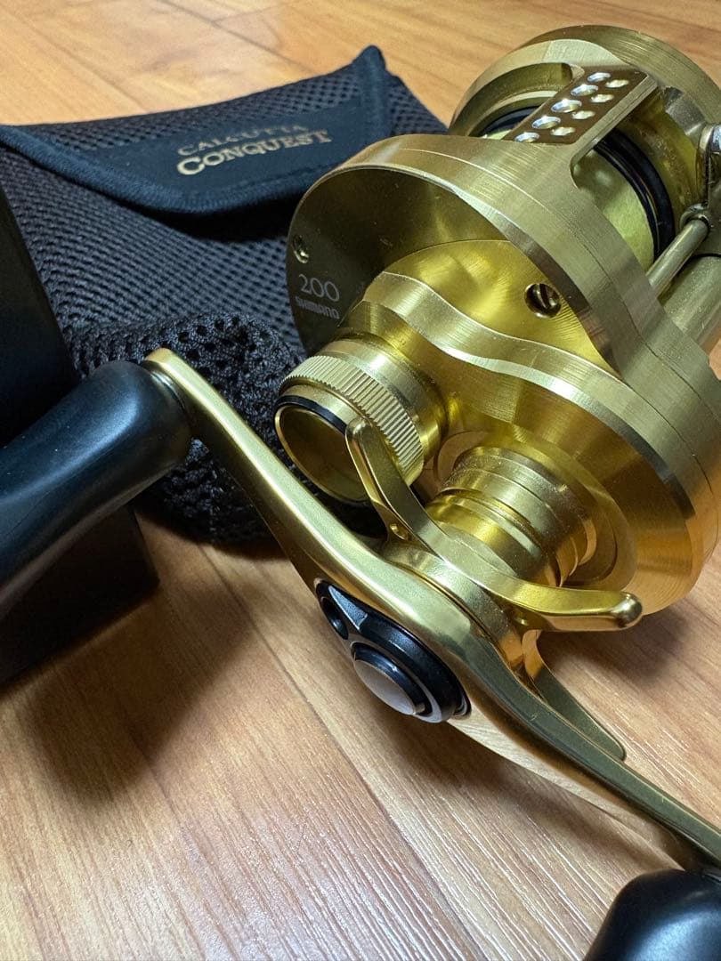 リール 21CALCUTTA CONQUEST 200
