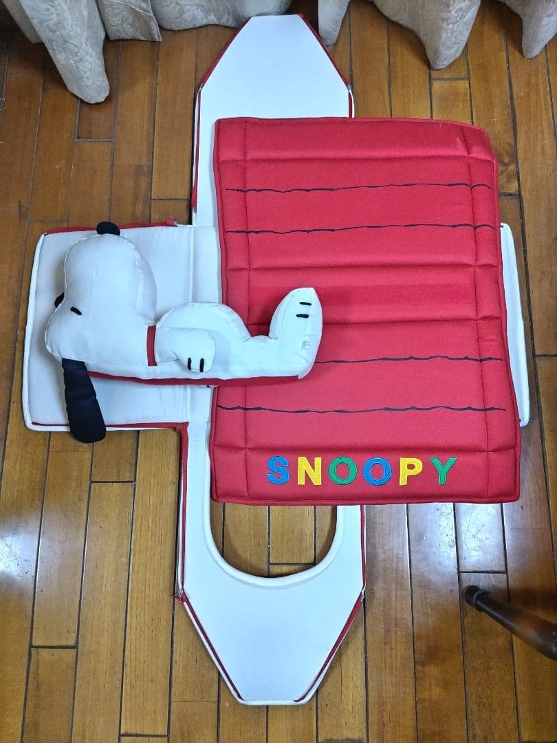 SNOOPY　スヌーピー ドッグハウス (組立式) 【新品、未使用】