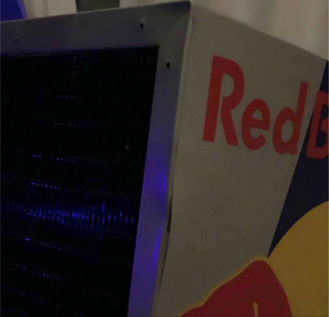 Red Bull 冷蔵庫 Cooler Basics Handbook付き