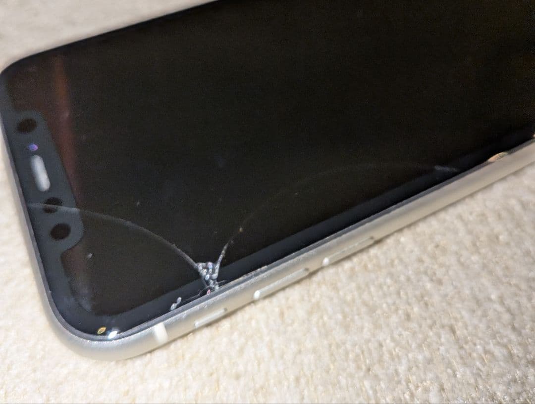 スマートフォン本体 iPhone11 64G