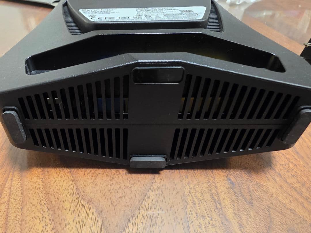 Synology WRX560 ルーター 本体