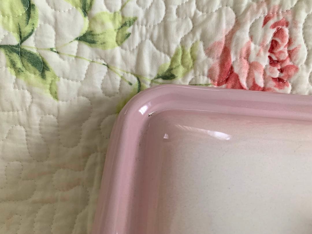 イマン ダイアナローズ　限定　ミニBOX缶