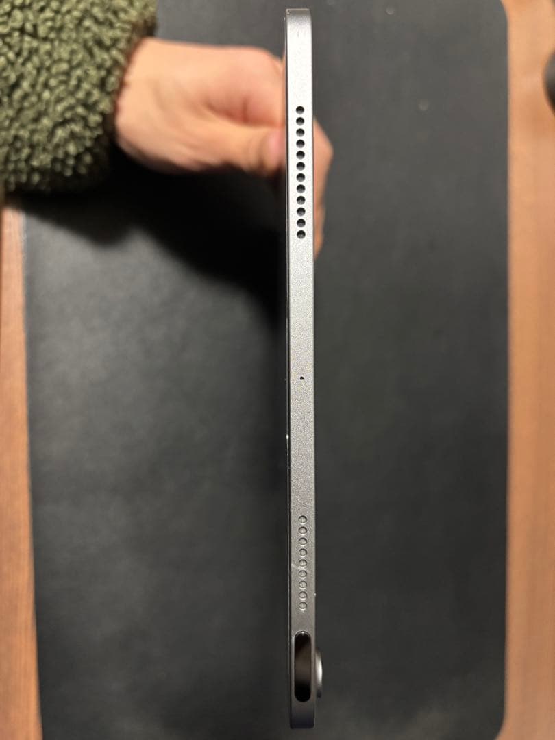 iPad Air (第５世代) スペースグレイ 10.9インチ Wi-Fi 本体